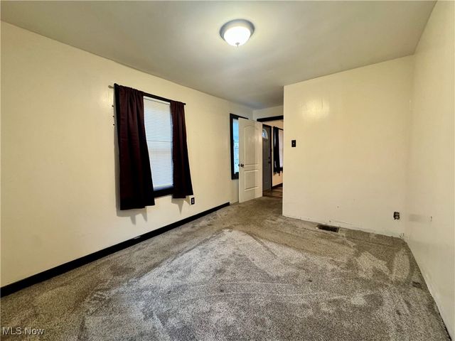 49577 State Route 154, Negley, OH 44441