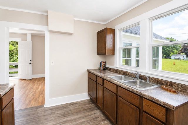 959 6th Street, Beloit, WI 53511