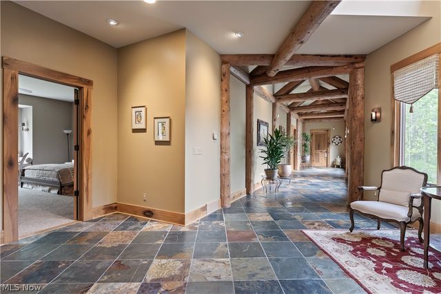 805 Cascades Drive, Aurora, OH 44202