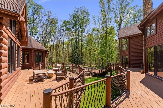 805 Cascades Drive, Aurora, OH 44202