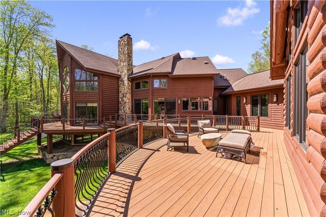 805 Cascades Drive, Aurora, OH 44202