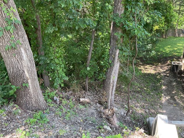 41 Wyndmere Drive, Desoto, TX 75115