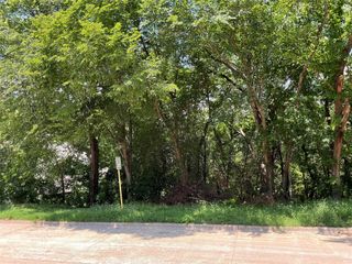 41 Wyndmere Drive, Desoto, TX 75115