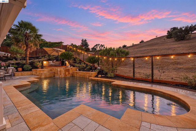 103 Margone Ct, Danville, CA 94526