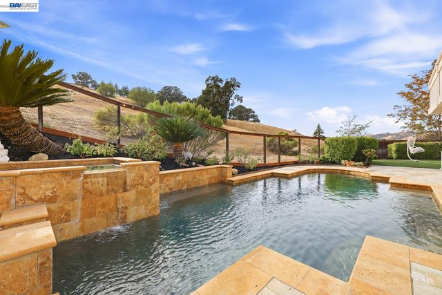 103 Margone Ct, Danville, CA 94526