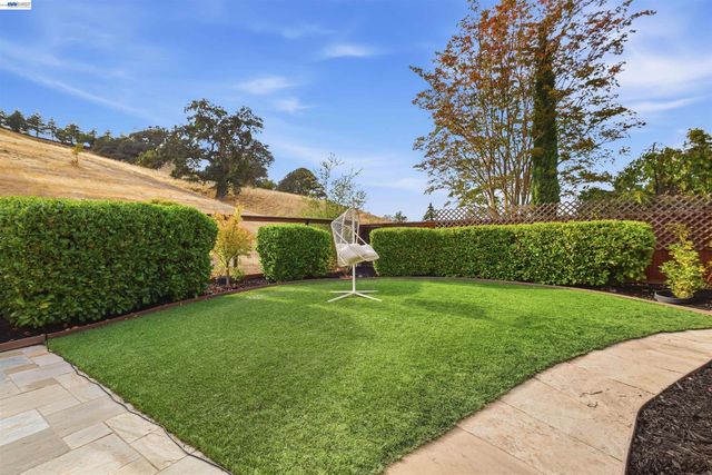 103 Margone Ct, Danville, CA 94526
