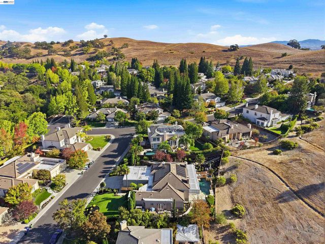 103 Margone Ct, Danville, CA 94526