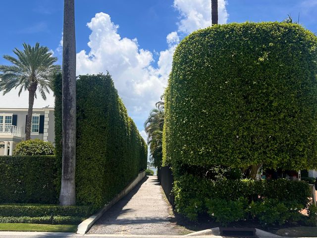 222 Monterey Road, Palm Beach, FL 33480