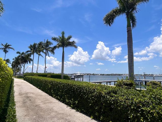 222 Monterey Road, Palm Beach, FL 33480