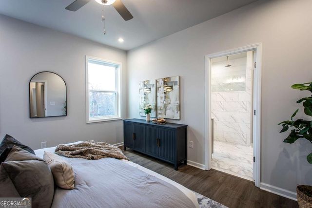 364 Sunset Hollow Street 10, Sugar Hill, GA 30518