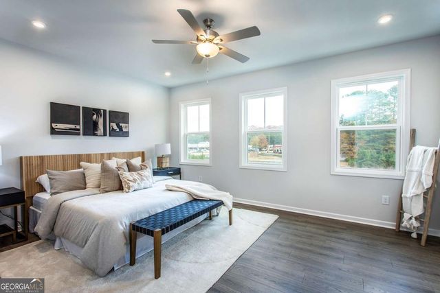 364 Sunset Hollow Street 10, Sugar Hill, GA 30518