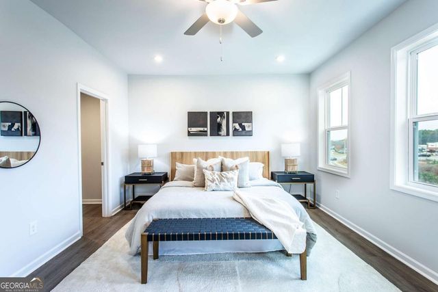 364 Sunset Hollow Street 10, Sugar Hill, GA 30518