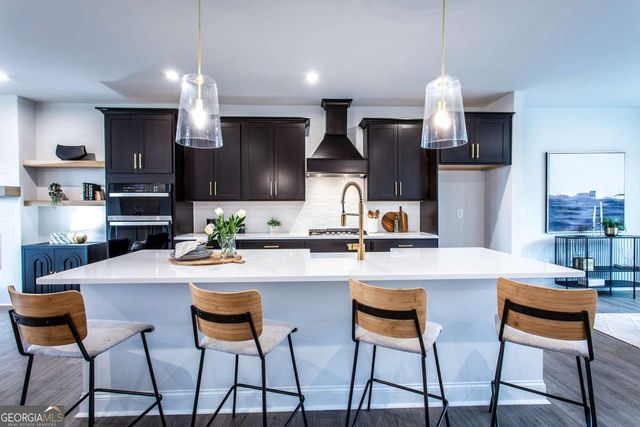 364 Sunset Hollow Street 10, Sugar Hill, GA 30518