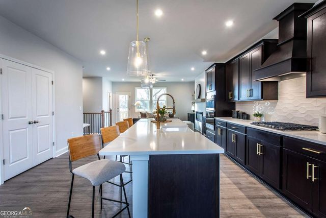 364 Sunset Hollow Street 10, Sugar Hill, GA 30518