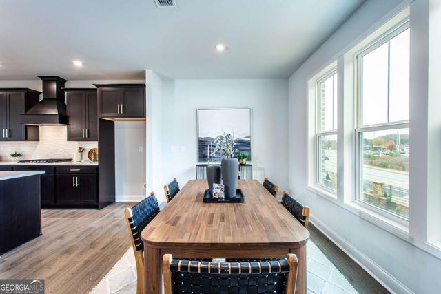 364 Sunset Hollow Street 10, Sugar Hill, GA 30518