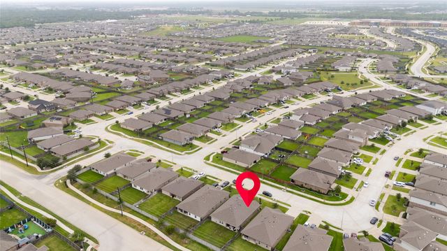 910 Betsy Hill Drive, Rosharon, TX 77583