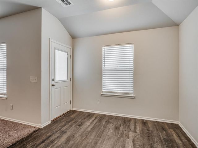 1005 S Blackjack Lane, Mustang, OK 73064