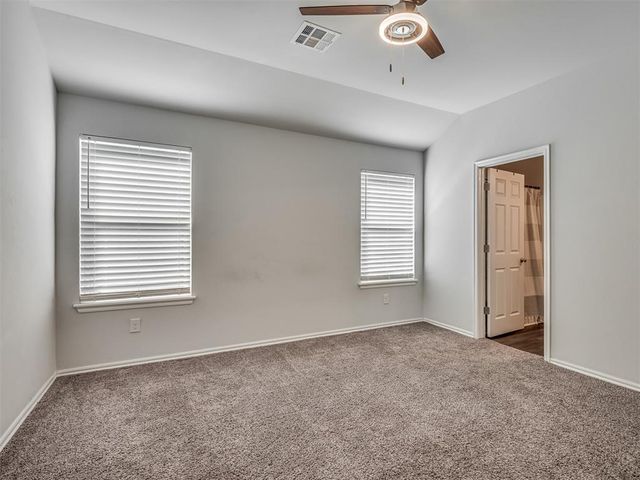 1005 S Blackjack Lane, Mustang, OK 73064