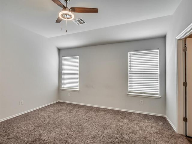 1005 S Blackjack Lane, Mustang, OK 73064