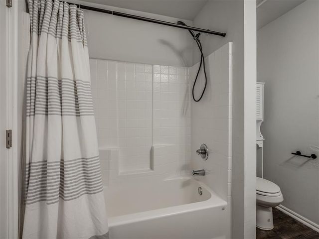 1005 S Blackjack Lane, Mustang, OK 73064