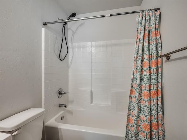 1005 S Blackjack Lane, Mustang, OK 73064