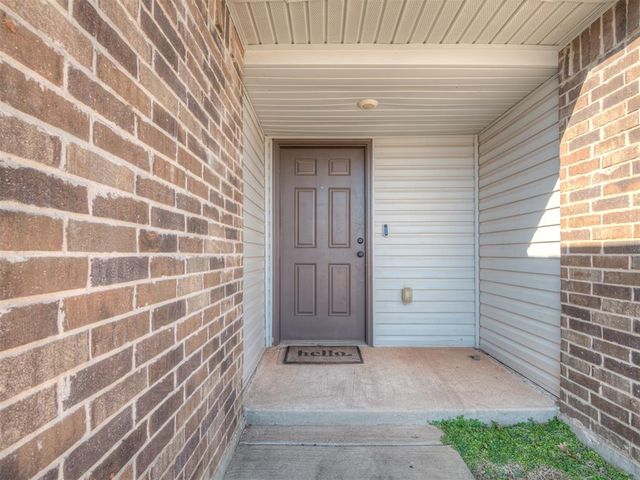 1005 S Blackjack Lane, Mustang, OK 73064