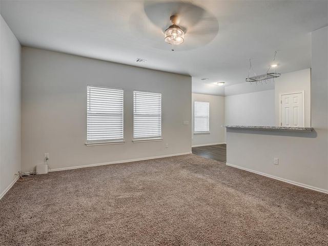 1005 S Blackjack Lane, Mustang, OK 73064