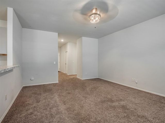 1005 S Blackjack Lane, Mustang, OK 73064