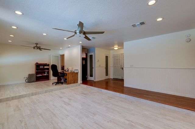 2147 Mitchell Avenue, Clovis, CA 93611