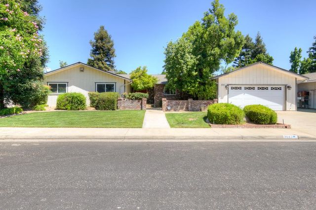 2147 Mitchell Avenue, Clovis, CA 93611