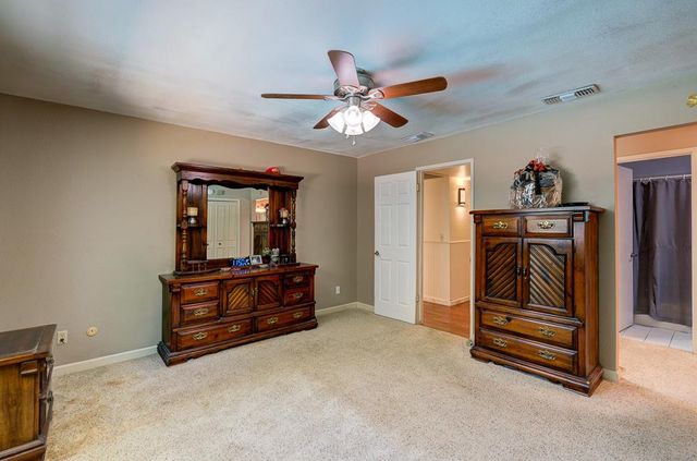2147 Mitchell Avenue, Clovis, CA 93611