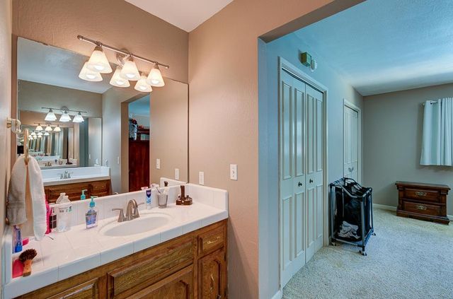 2147 Mitchell Avenue, Clovis, CA 93611