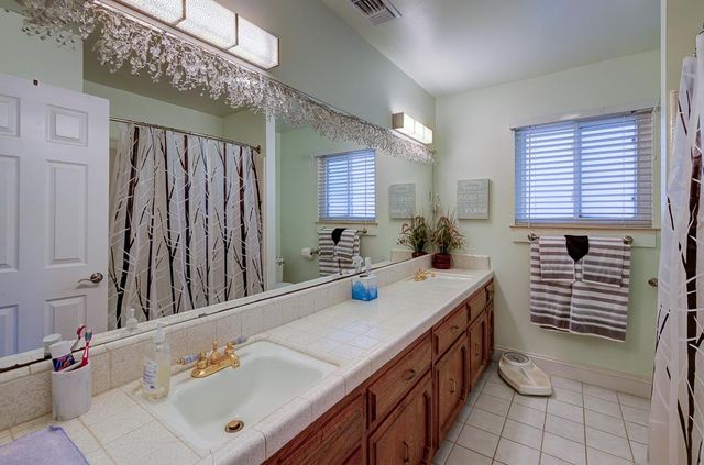 2147 Mitchell Avenue, Clovis, CA 93611