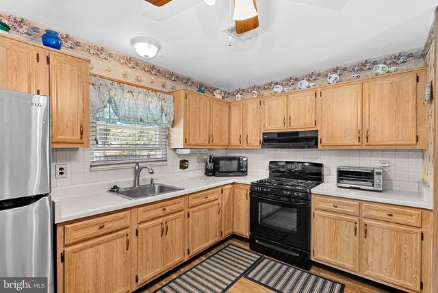 305 N ARGONNE AVE, Sterling, VA 20164