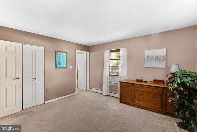 305 N ARGONNE AVE, Sterling, VA 20164