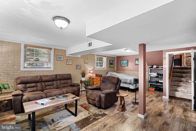 305 N ARGONNE AVE, Sterling, VA 20164