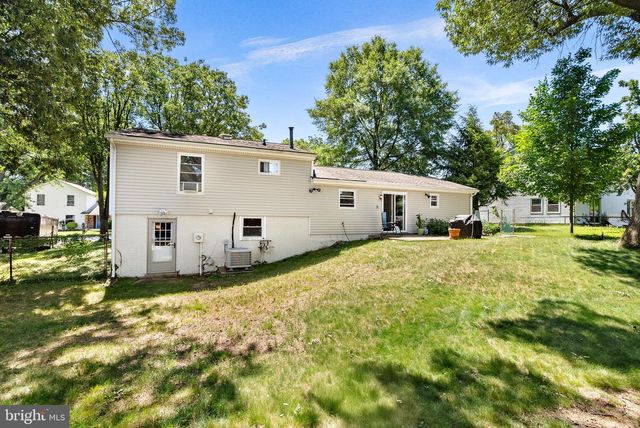 305 N ARGONNE AVE, Sterling, VA 20164