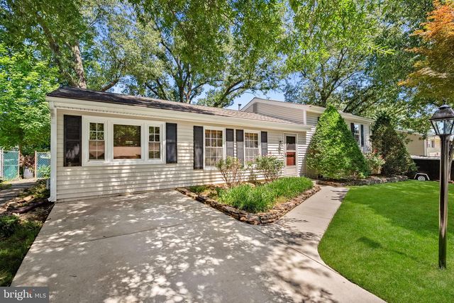305 N ARGONNE AVE, Sterling, VA 20164