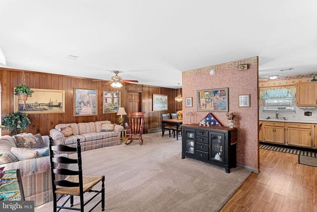 305 N ARGONNE AVE, Sterling, VA 20164