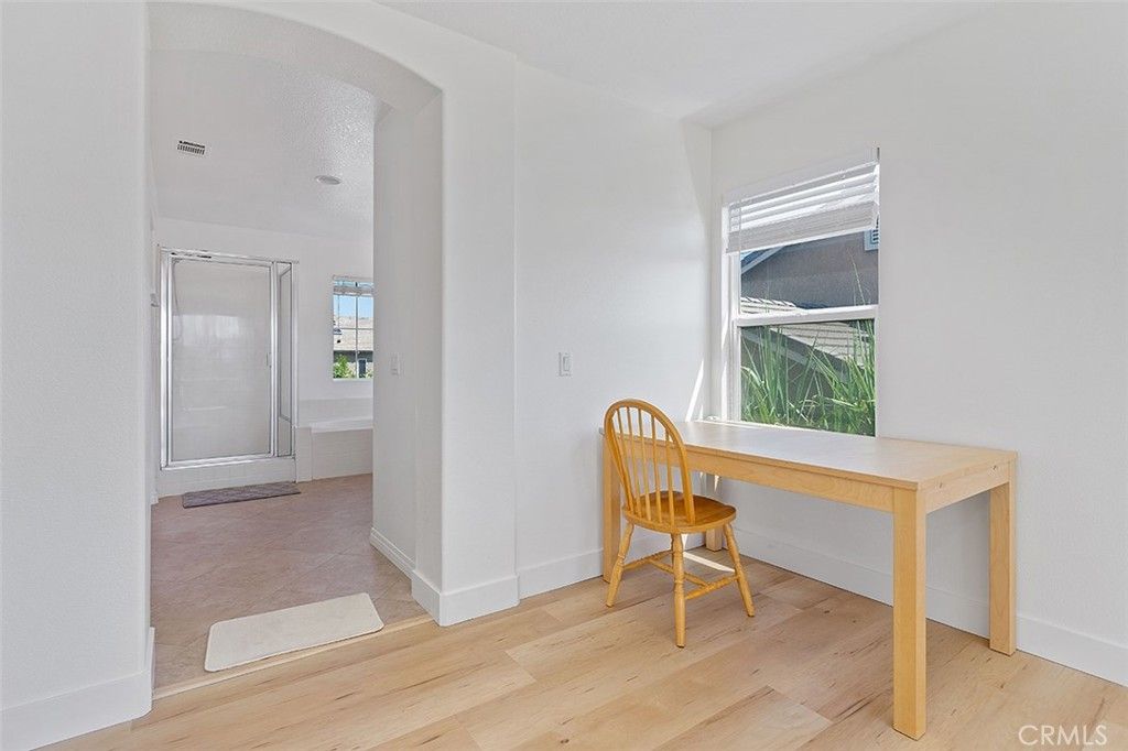 Image 27 of property listing at 13569 Kiwi, Corona, CA 92880