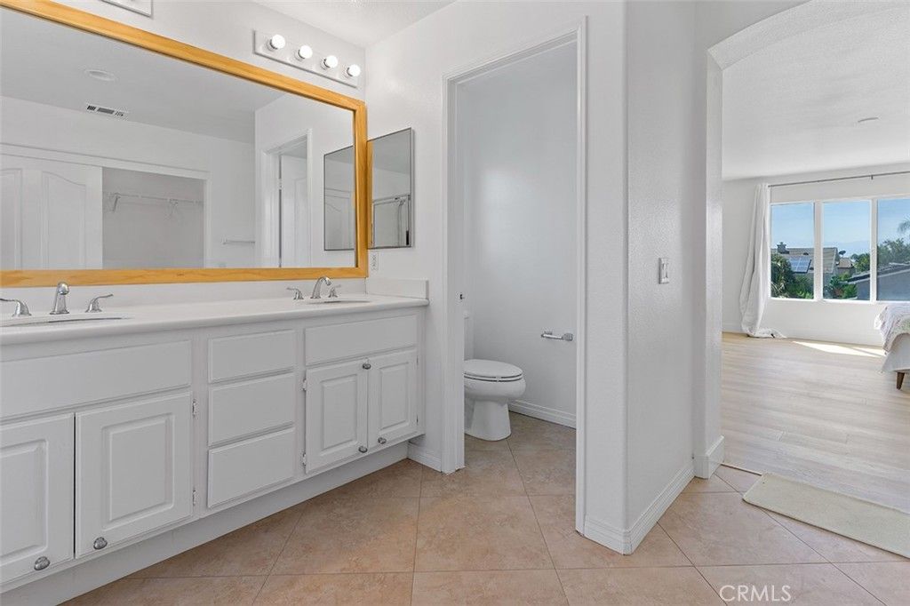Image 29 of property listing at 13569 Kiwi, Corona, CA 92880