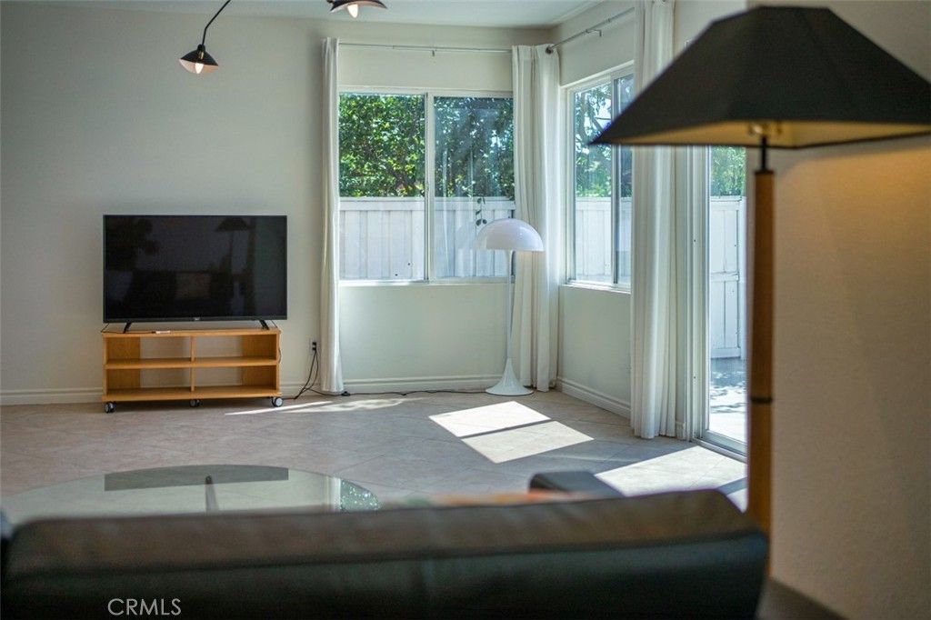 Image 35 of property listing at 13569 Kiwi, Corona, CA 92880