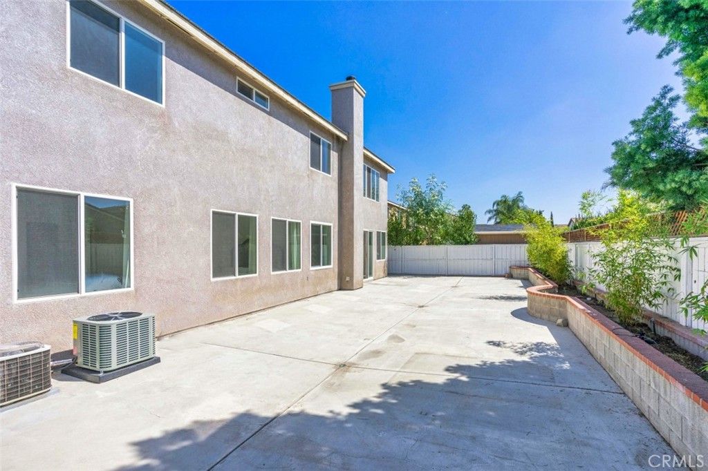Image 46 of property listing at 13569 Kiwi, Corona, CA 92880