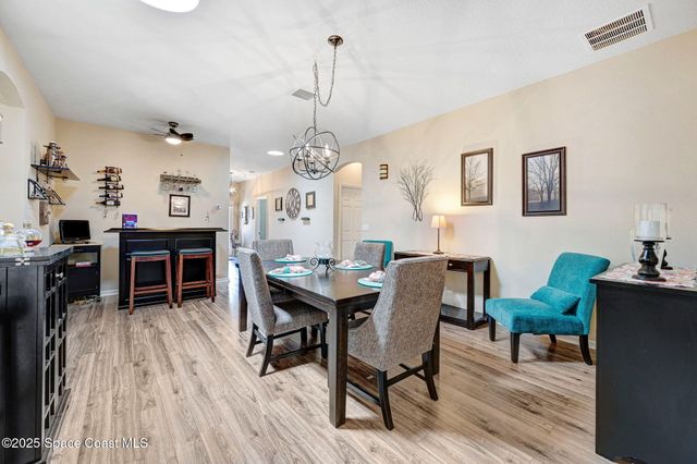 2263 Chinaberry Circle SE, Palm Bay, FL 32909