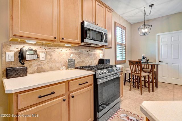 2263 Chinaberry Circle SE, Palm Bay, FL 32909