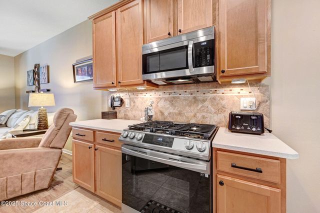 2263 Chinaberry Circle SE, Palm Bay, FL 32909