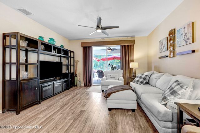 2263 Chinaberry Circle SE, Palm Bay, FL 32909