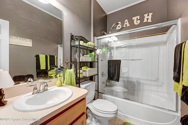 2263 Chinaberry Circle SE, Palm Bay, FL 32909