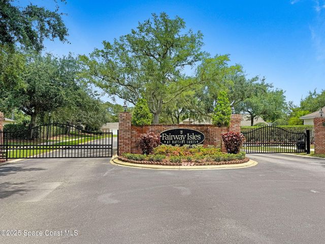 2263 Chinaberry Circle SE, Palm Bay, FL 32909