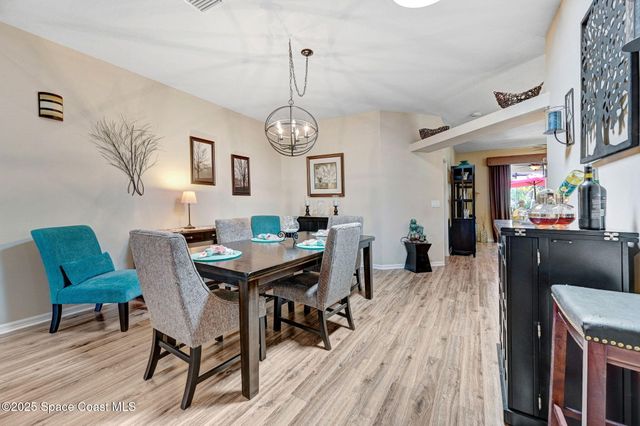 2263 Chinaberry Circle SE, Palm Bay, FL 32909